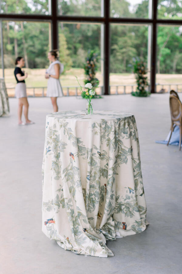 Abril Tablecloth : Parchment - Image 3