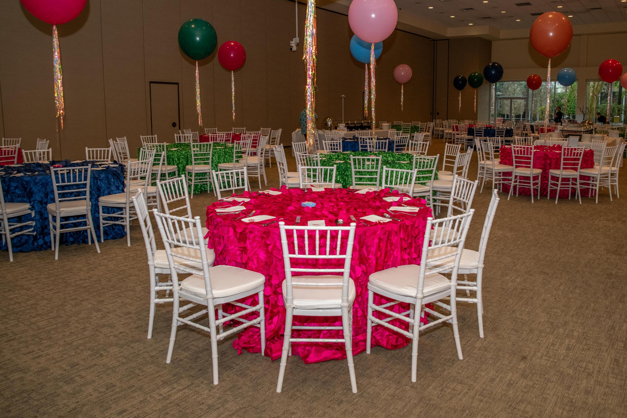 Chiavari Chair: White - Image 2