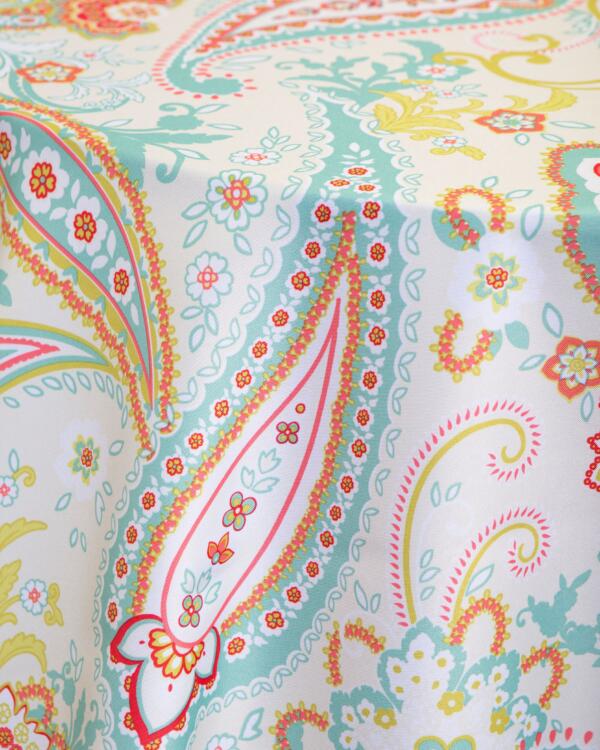 Ann's Paisley Tablecloth