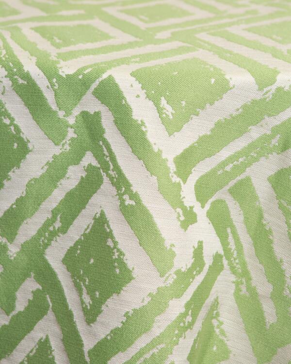 Wilshire Tablecloth: Apple Green
