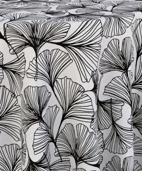 Natura Tablecloth: Black