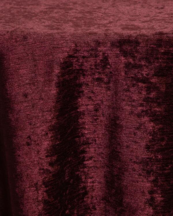 Saxony Velvet Tablecloth: Bordeaux