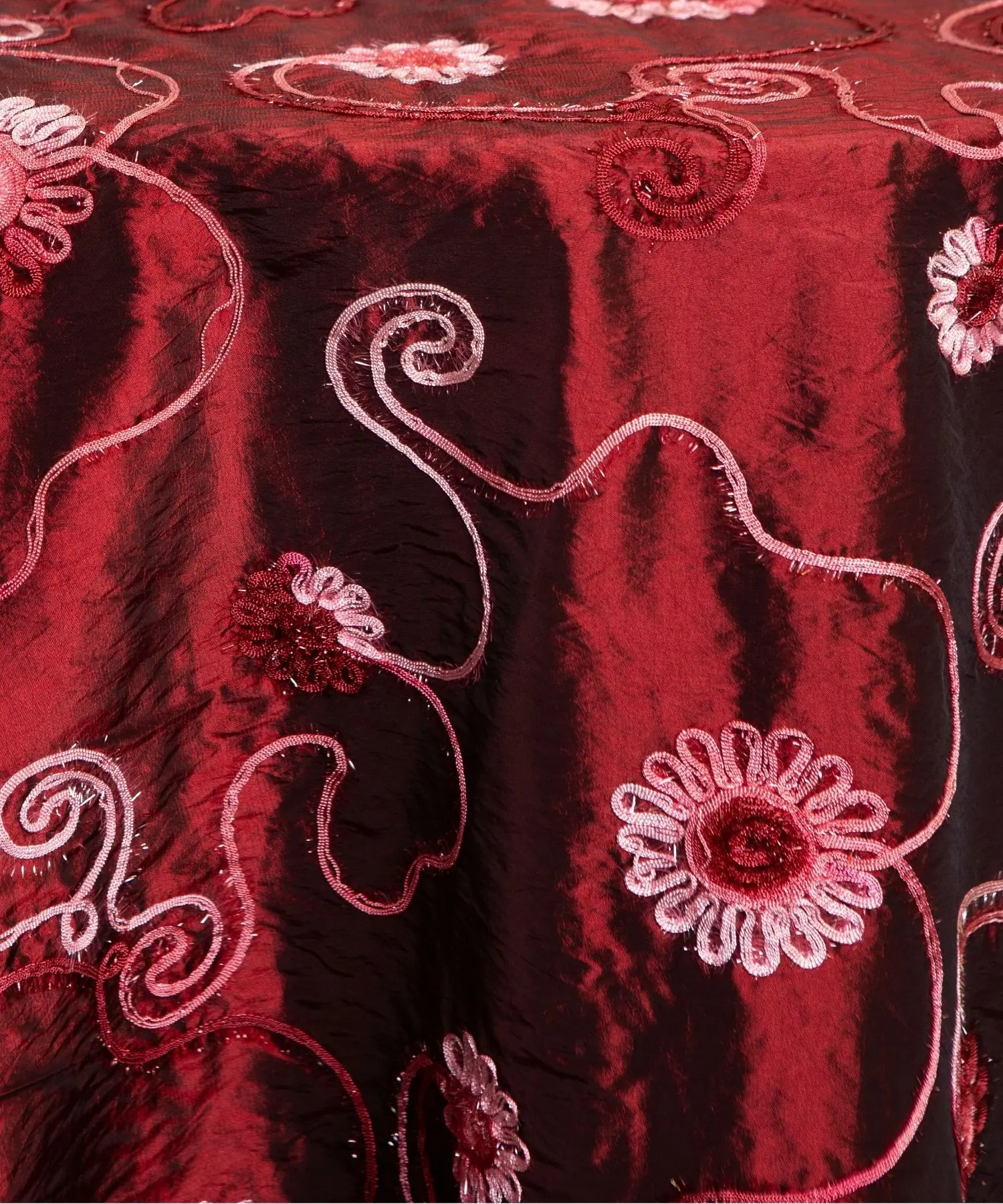 Sundaze Tablecloth: Burgundy