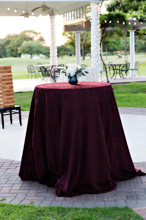 Saxony Velvet Tablecloth: Bordeaux - Image 2