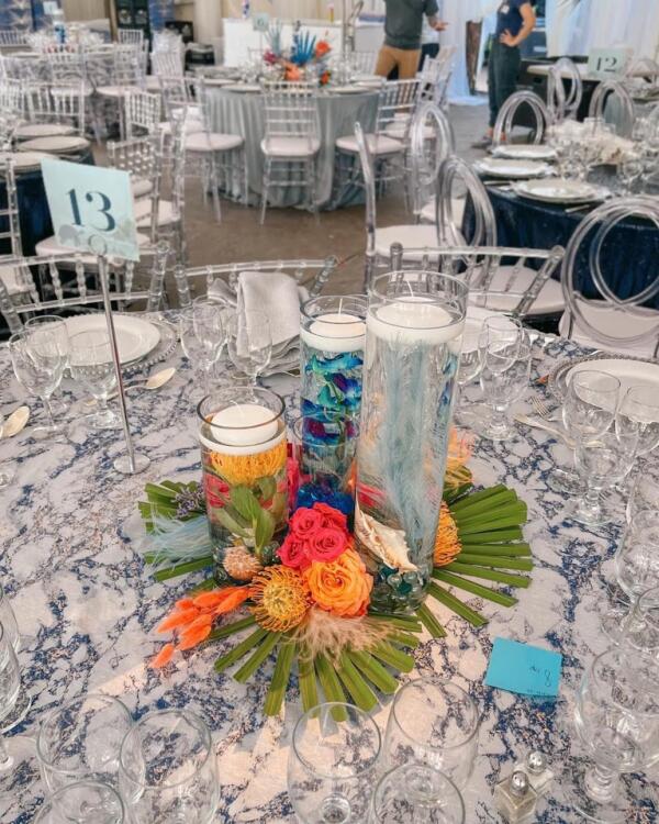 Marble Dazzle Tablecloth: Blue/ Gold - Image 2