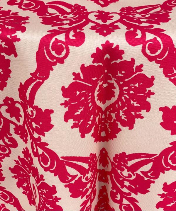 Mia Tablecloth: Ivory/ Pink
