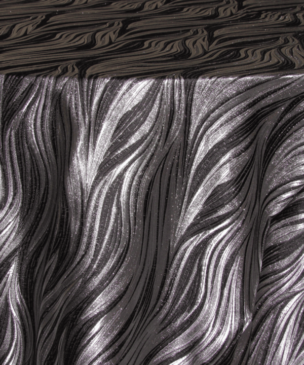 Charisma Tablecloth: Black & Silver