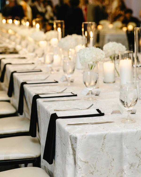 Marble Dazzle Tablecloth: Golden White - Image 4