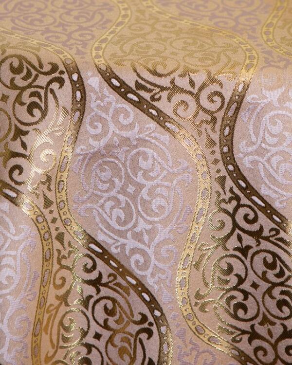 Pasha Tablecloth: Pink