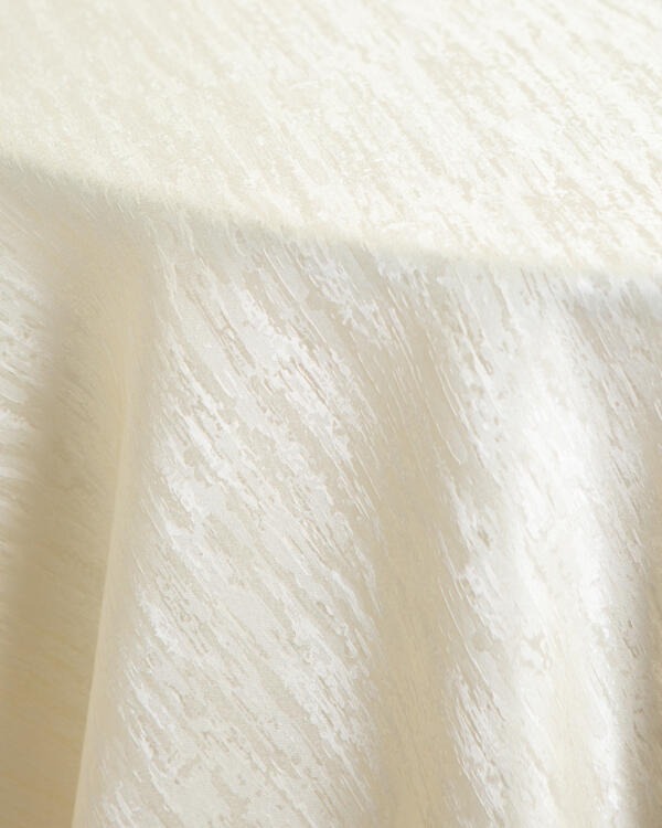 Charlotte Bark Tablecloth: Ivory