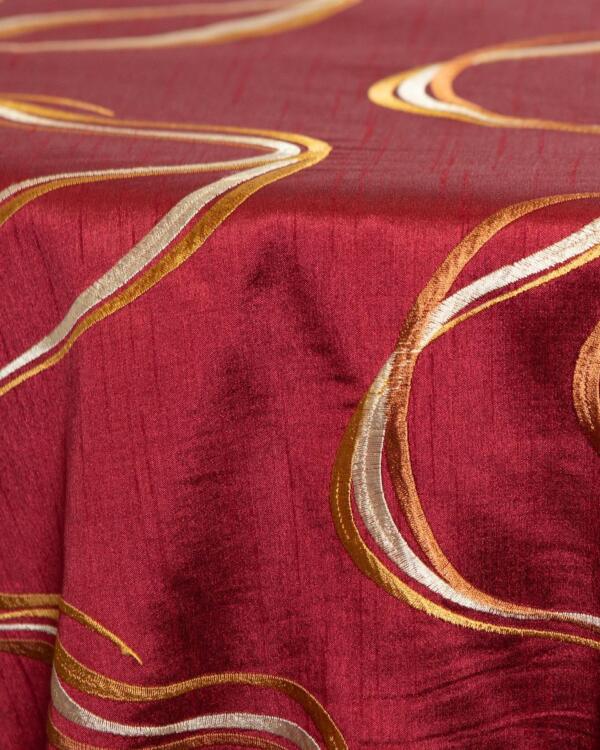 Streamers Tablecloth: Burgundy