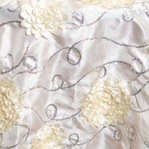 Bridely Sequin Embroidered Tablecloth: Ivory