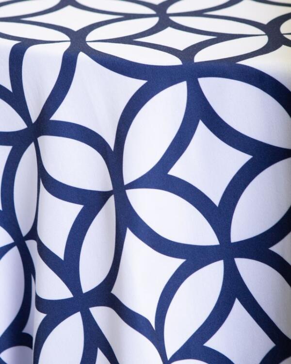 Cirque Tablecloth: Navy/ White