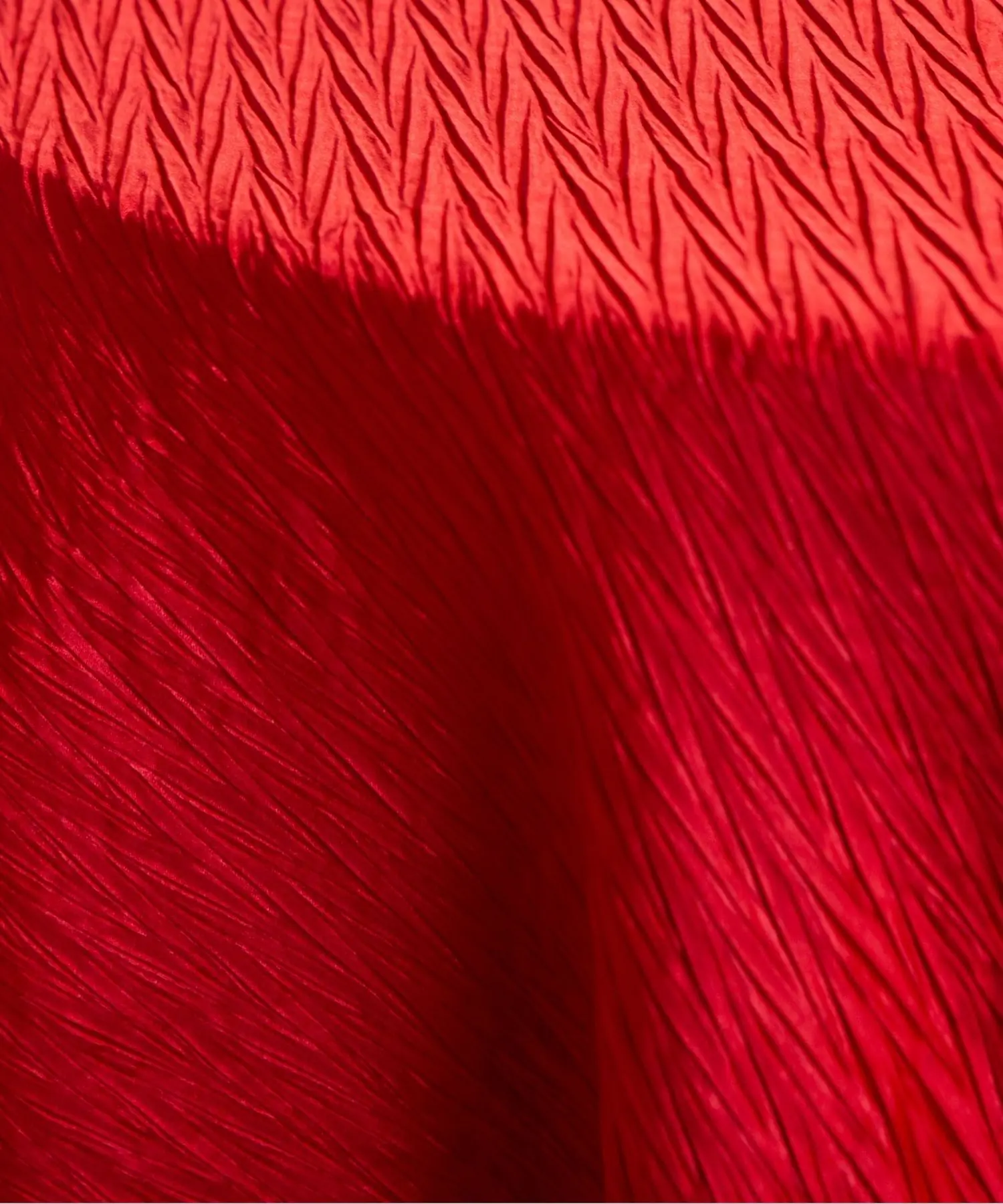 Sparkling Tablecloth: Red