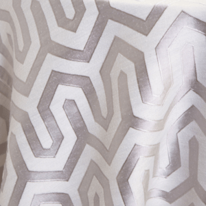 Wyndham Palace Tablecloth: Silver