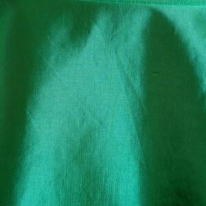 Taffeta Tablecloth: Kelly Green