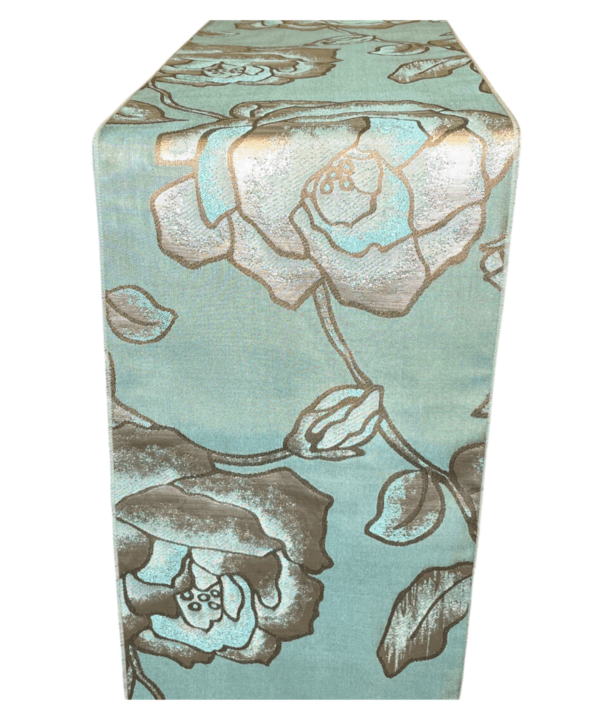 Aqua Rose Point Runner